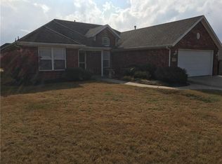 340 Coopers Farm Rd, Centerton, AR 72719