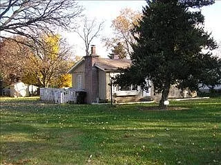 8520 Burton Rd photo 1