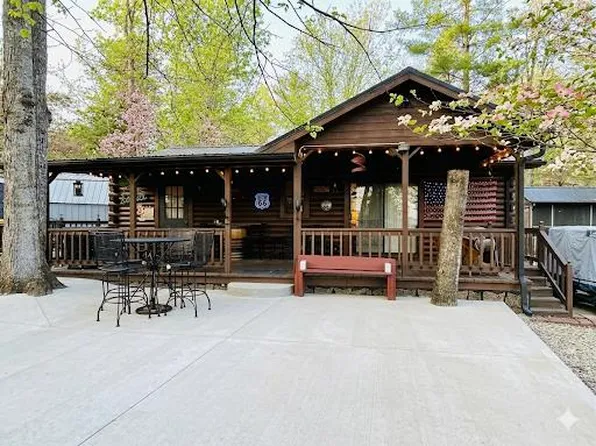 Natalie Circle & Grace Way, Hillsville, VA 24343