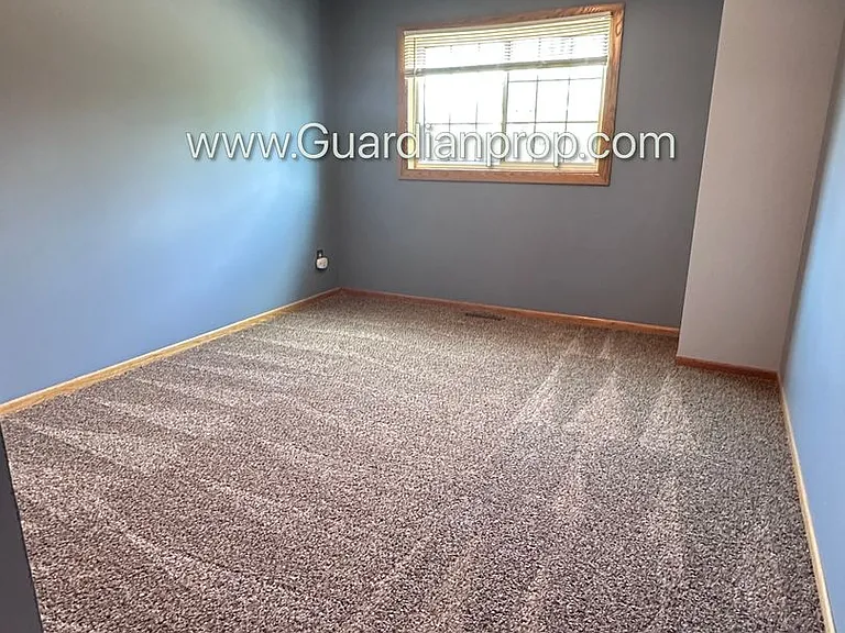 12802 Echo Ln — Photo 12