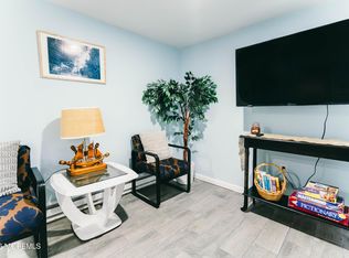 13 Decatur Ave APT D, Seaside Park, NJ 08752