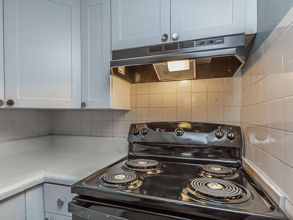 1st image of 3556 66th St N #601