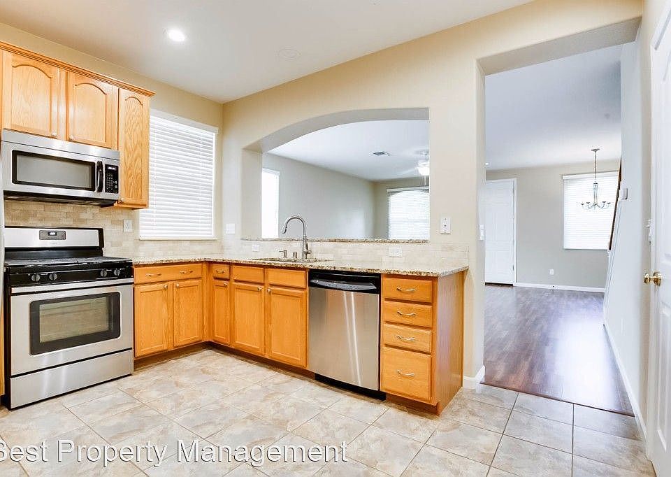 1st image of 2864 Mojave Dr