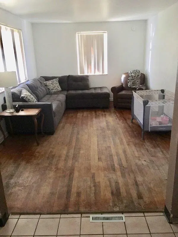 3819 Anderson Ave — Photo 1