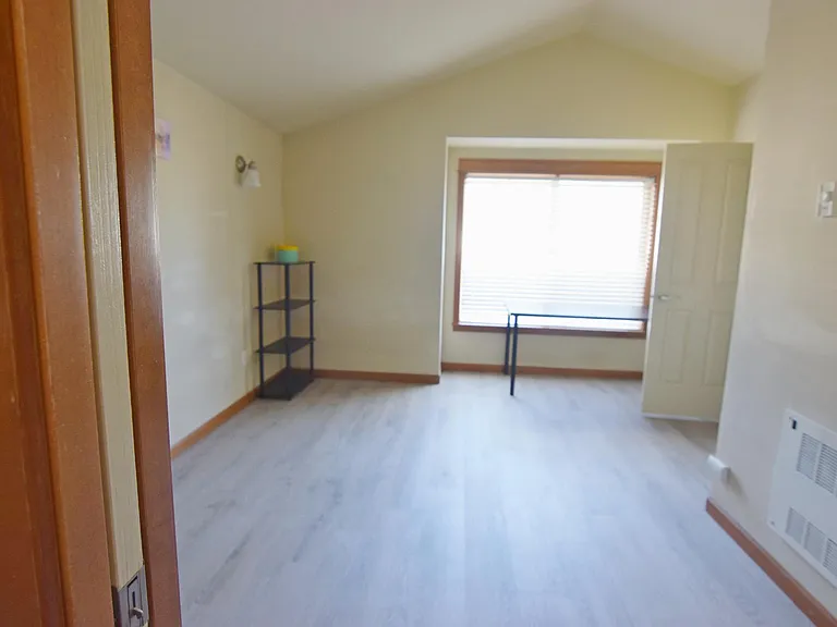 5006 11th Ave NE #B — Photo 10