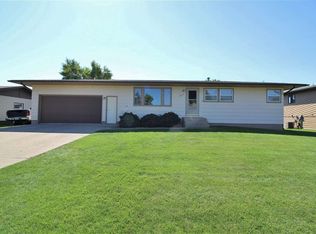 1405 19th Ave SW, Minot, ND 58701