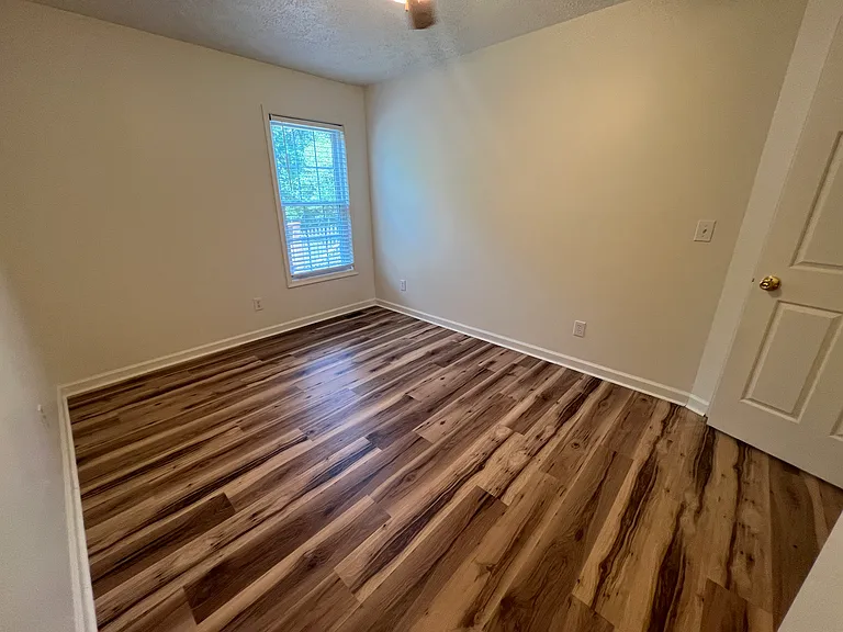1046 Bridge Ave — Photo 19