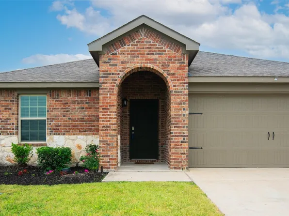 1805 Crimson Ave, Farmersville, TX 75442