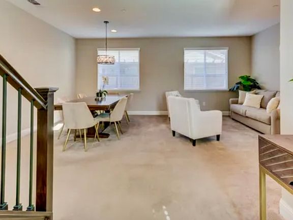5th image of 818 Legacy Rd