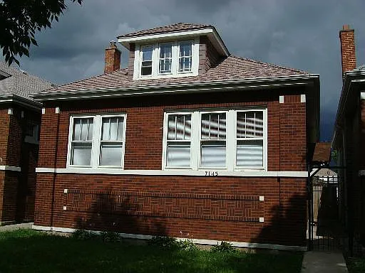 7145 S Campbell Ave photo 1