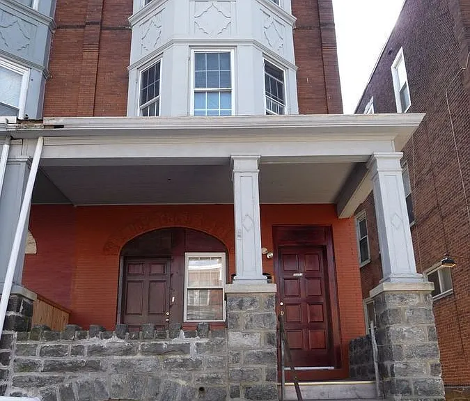 5026 Walnut St #3 — Photo 1