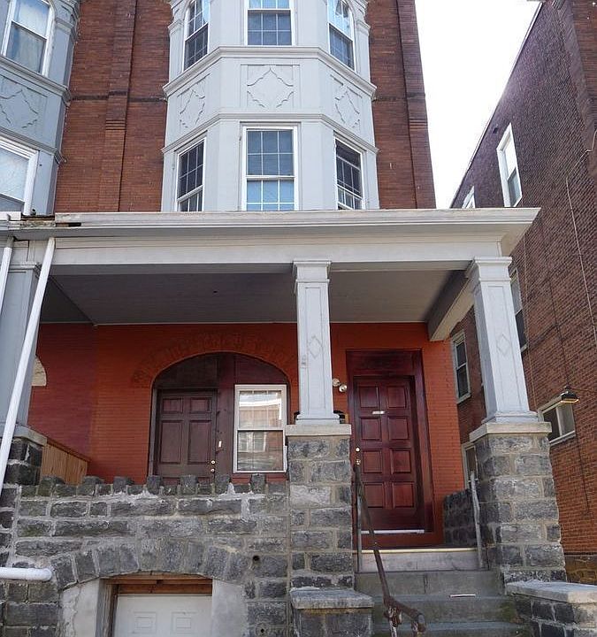 1st image of 5026 Walnut St #3