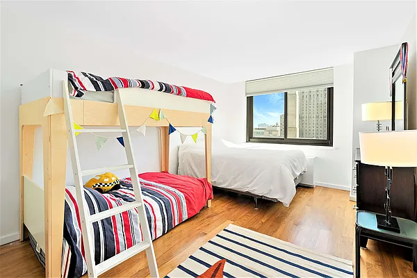 Rented by Compass | media 42