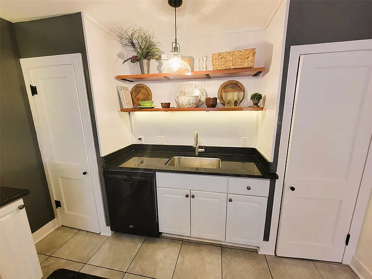 5011 Avenue Q #REAR — Photo 13