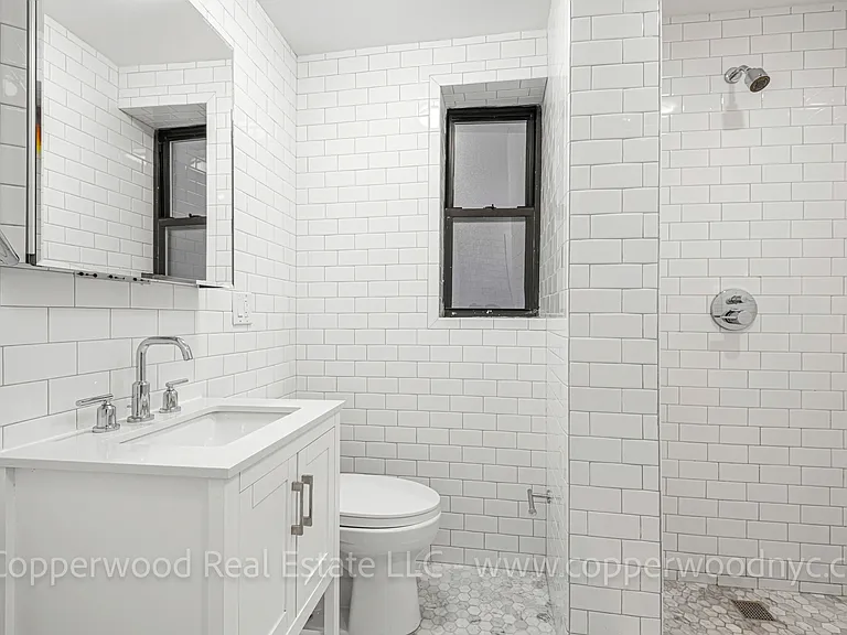 315 E 84th St #14A — Photo 5