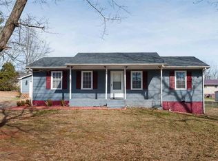 106 Blueberry Ln, Inman, SC 29349