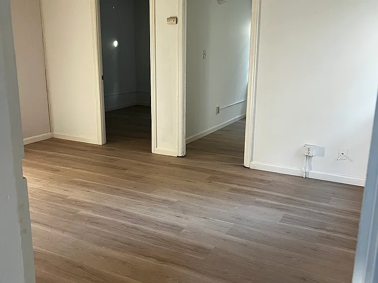 548 Vera Ave — Photo 3