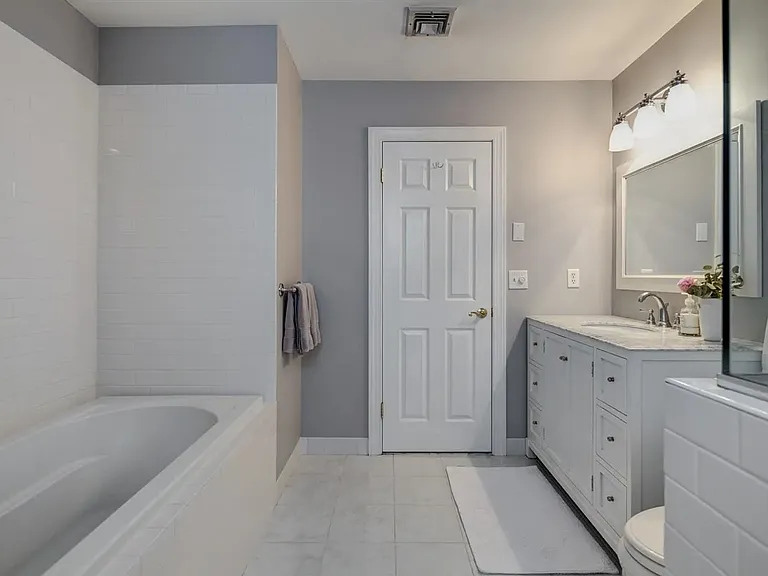 163-65 Newark St #2B — Photo 21