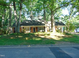 5400 Emerson Dr, Raleigh, NC 27609