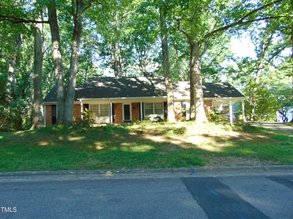 5400 Emerson Dr, Raleigh, NC 27609