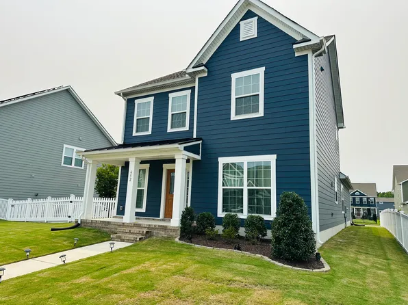 652 Colonel Byrd St, Chesapeake, VA 23323