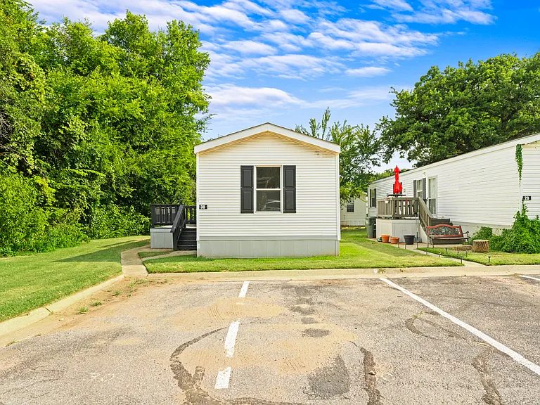602 S Vista Ln #30 — Photo 48