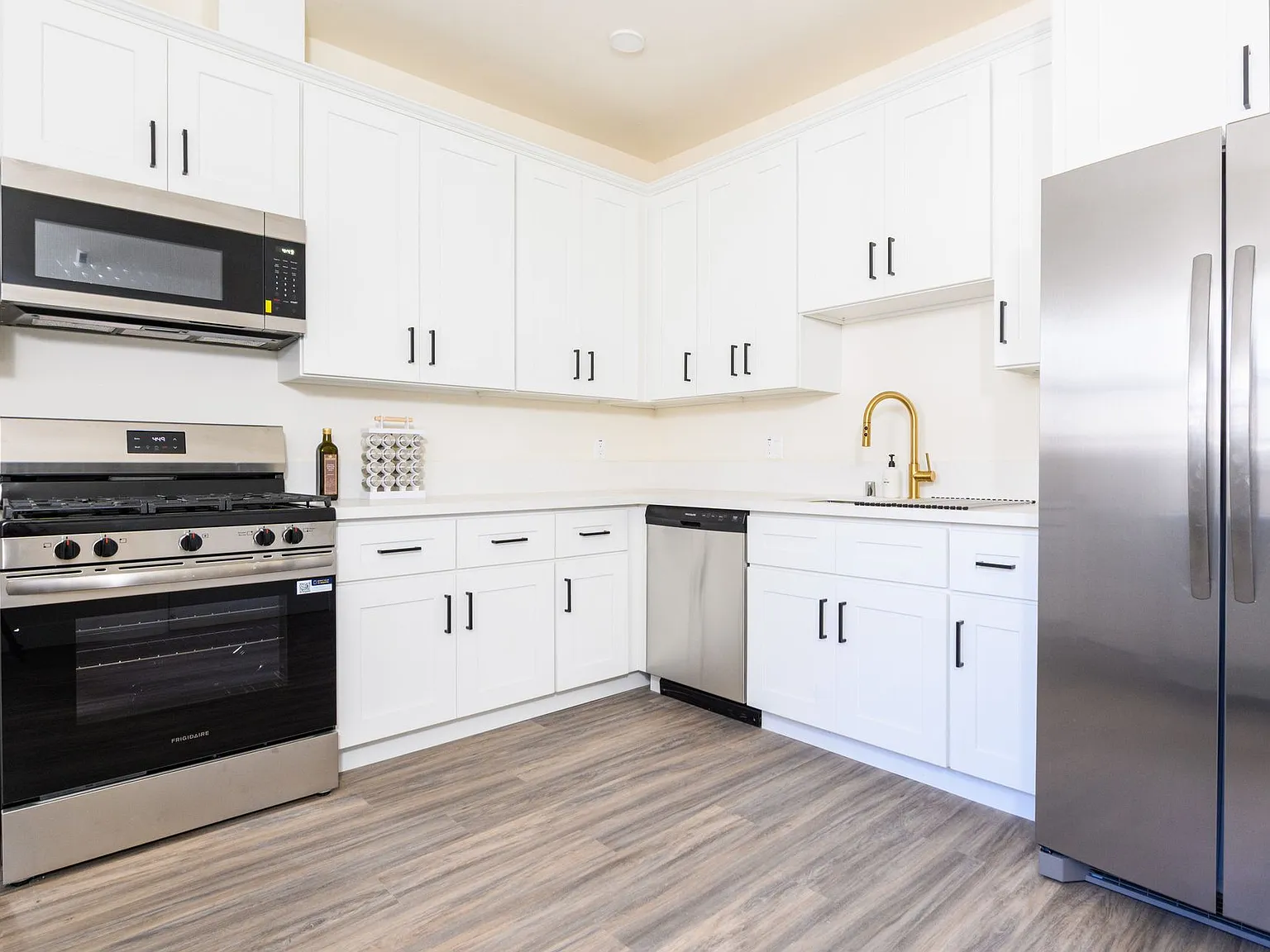 Gramercy Place Luxury & Affordable Living — Photo 1