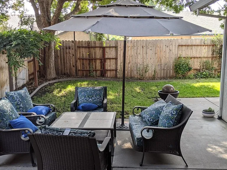 317 Westin Ln — Photo 2