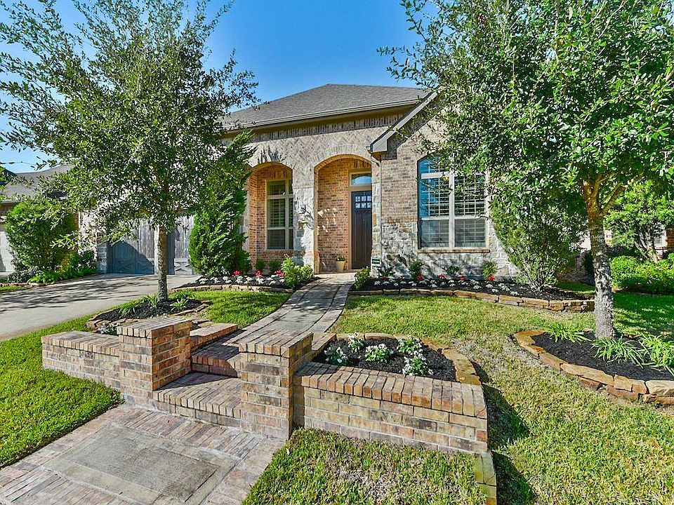1st image of 11915 Moonlit Falls Dr