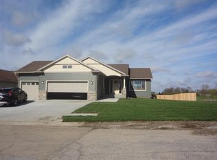 6495 55th Ave NW, Rochester, MN 55901