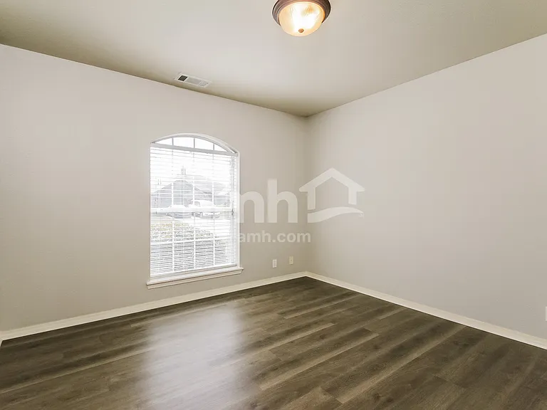 19713 E 38th Pl S — Photo 13