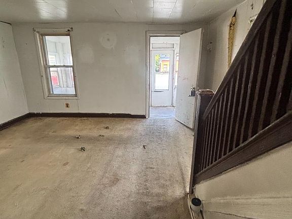 4th image of 428 High St