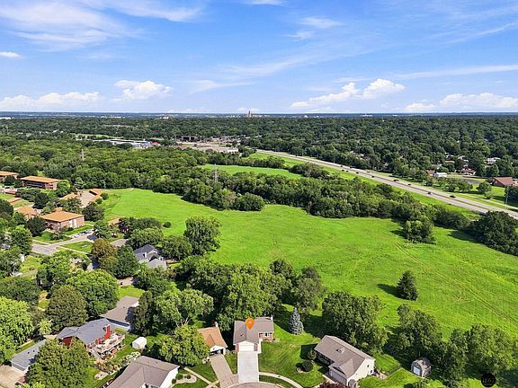 3rd image of 5101 Rosebriar Ct
