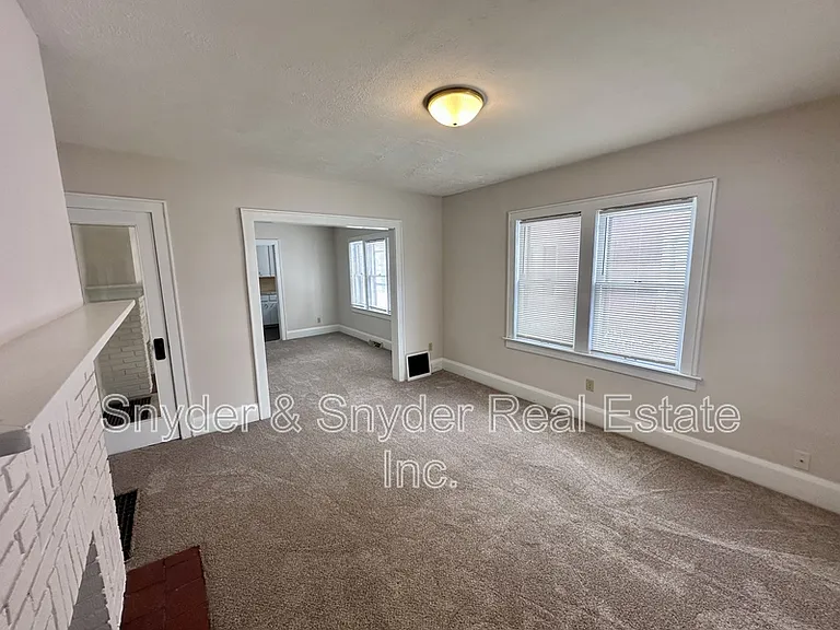 2052 16th St SW — Photo 4