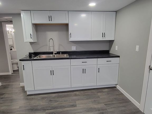 New Kitchen Cabinets