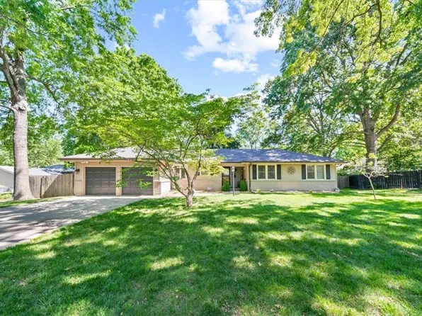 10404 E 82nd Ter, Raytown, MO 64138