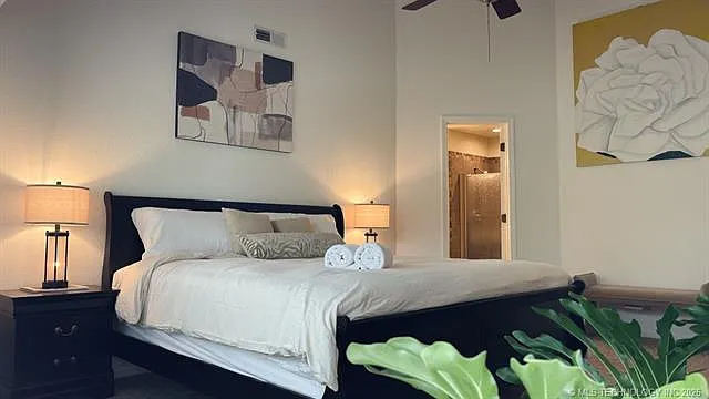 308 S Indianwood Ave — Photo 5