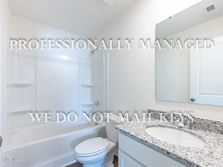 109 Ferry Ct — Photo 17