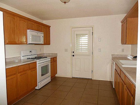 4th image of 5564 Manuel Moreno Dr