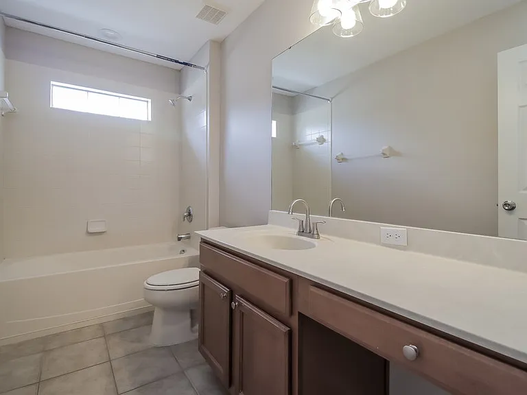 9540 Piccadilly Sky Way — Photo 16