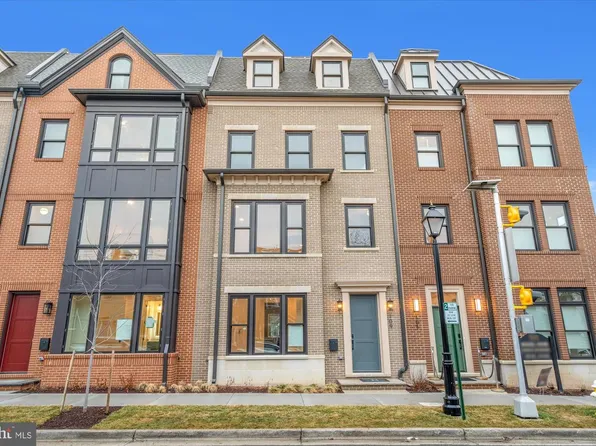 1328 Cameron St, Alexandria, VA 22314