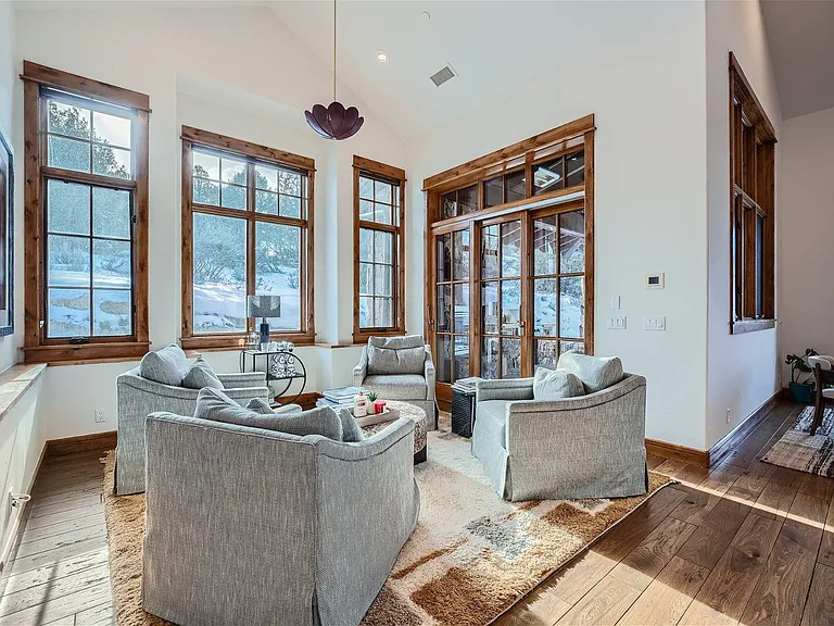 109 Juniper Trl — Photo 11