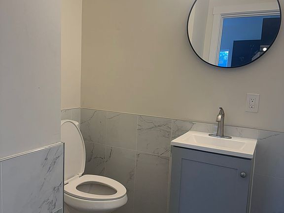 5th image of 22394 Salwan Pl