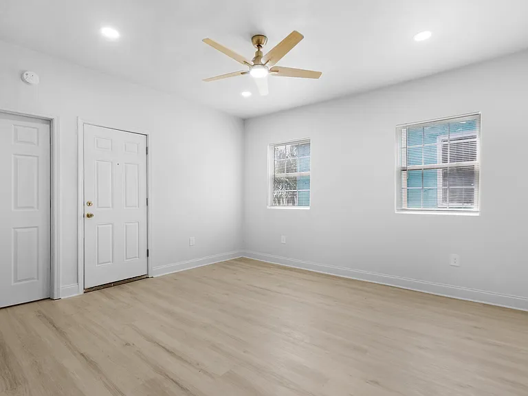 3694 Louisiana Avenue Pkwy — Photo 7