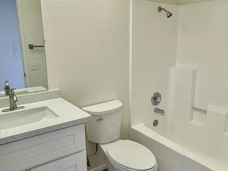 3515-3563 Roosevelt St - Su Casa Apartments — Photo 9