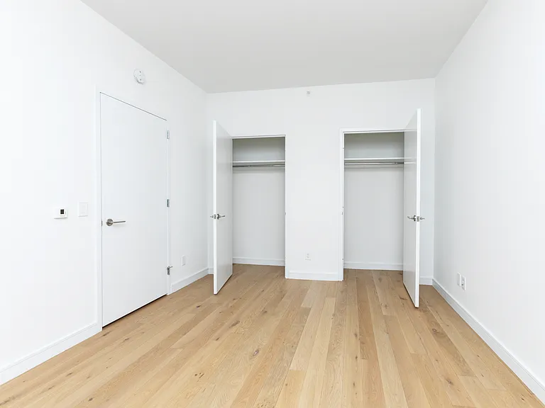 42-20 24th St #26K — Photo 10