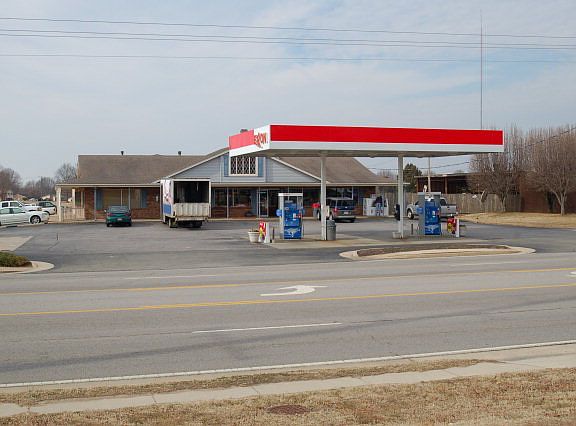 4th image of 3068 Franklin Tpke