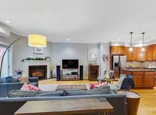 231 Bay Ridge Pkwy #1B, Brooklyn, NY 11209