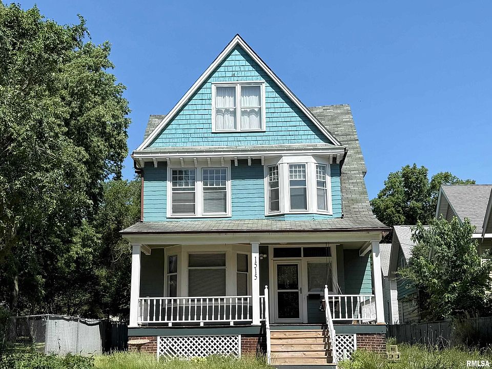 1st image of 1515 NE Perry Ave