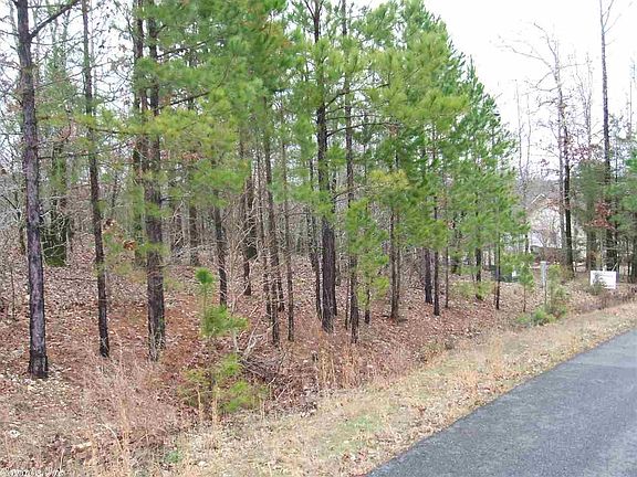 3rd image of 83 Largo Dr
